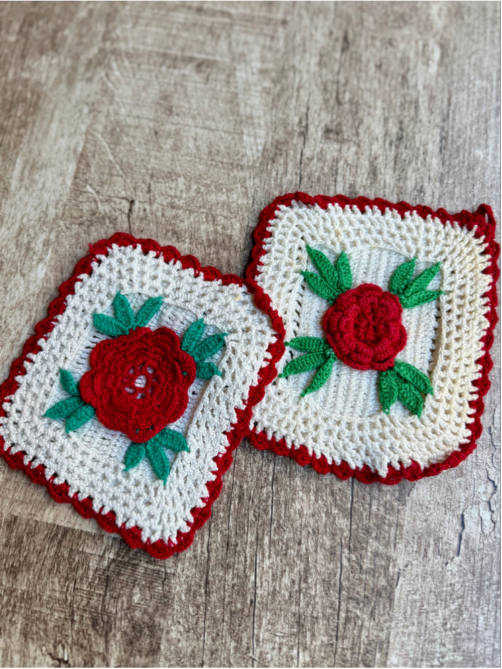 Vintage Hand Crocheted Potholders Set of 2 Red Rose Floral Scalloped Potholders